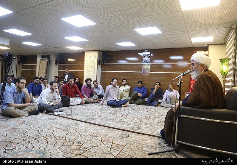 بازدید حجت الاسلام رضا اصلانی از باشگاه خبرنگاران پویا
