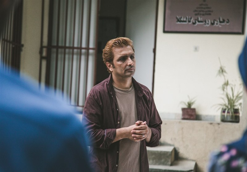 تلویزیون , صدا و سیمای جمهوری اسلامی ایران , بازیگران سینما و تلویزیون ایران , کارگردانان سینما و تلویزیون ایران , 