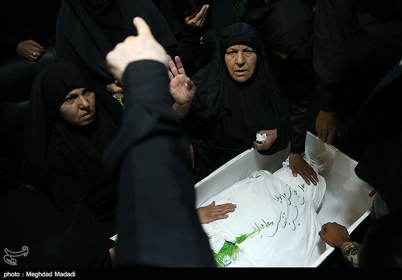 وداع با پیکر شهید مدافع حرم اصغر الیاسی