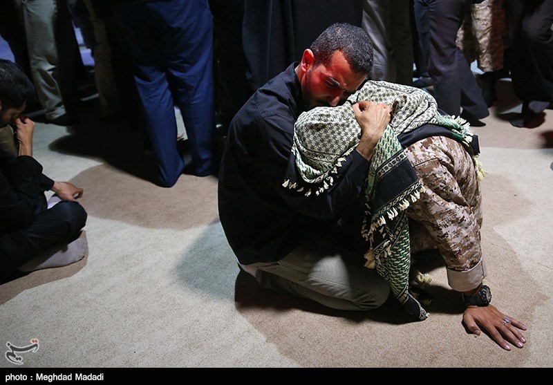 وداع با پیکر شهید مدافع حرم اصغر الیاسی