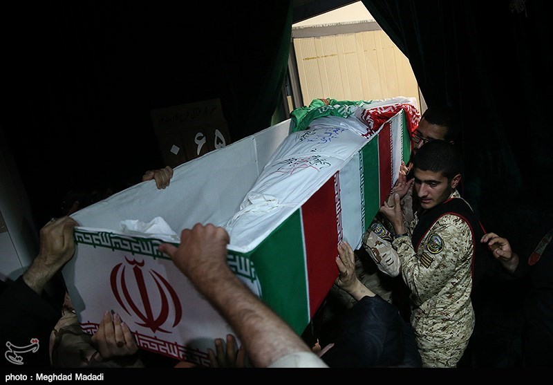 وداع با پیکر شهید مدافع حرم اصغر الیاسی