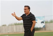 فرهاد کاظمی: اگر باشگاه بی‌سر و ته باشد، کارمان سخت می‌شود/ تیم فنی داریم اما تیم پشت صحنه نداریم