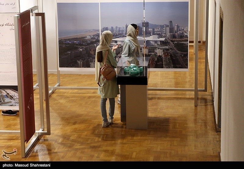 افتتاح نمایشگاه طراحی با گفت و شنود