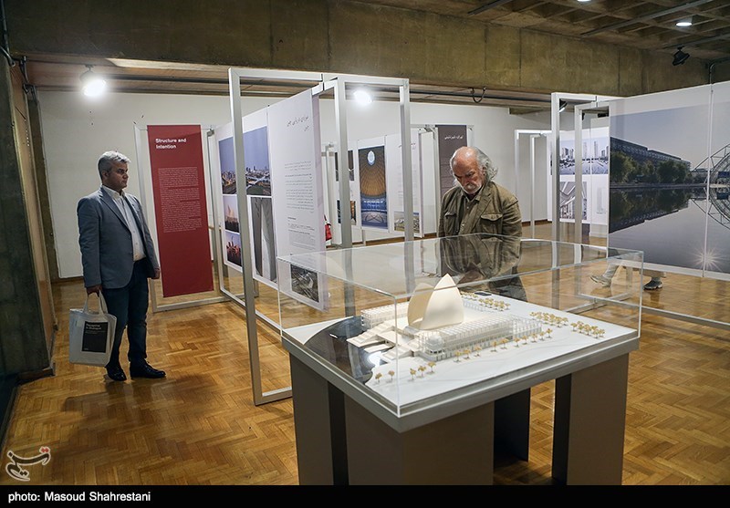 افتتاح نمایشگاه طراحی با گفت و شنود