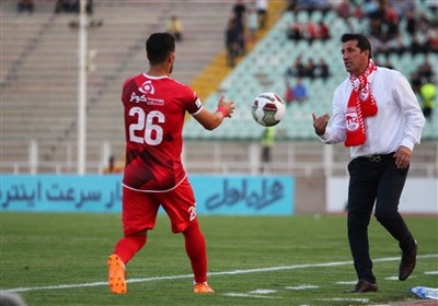 شکایت مجری تلویزیون از سرمربی پیشین تراکتورسازی