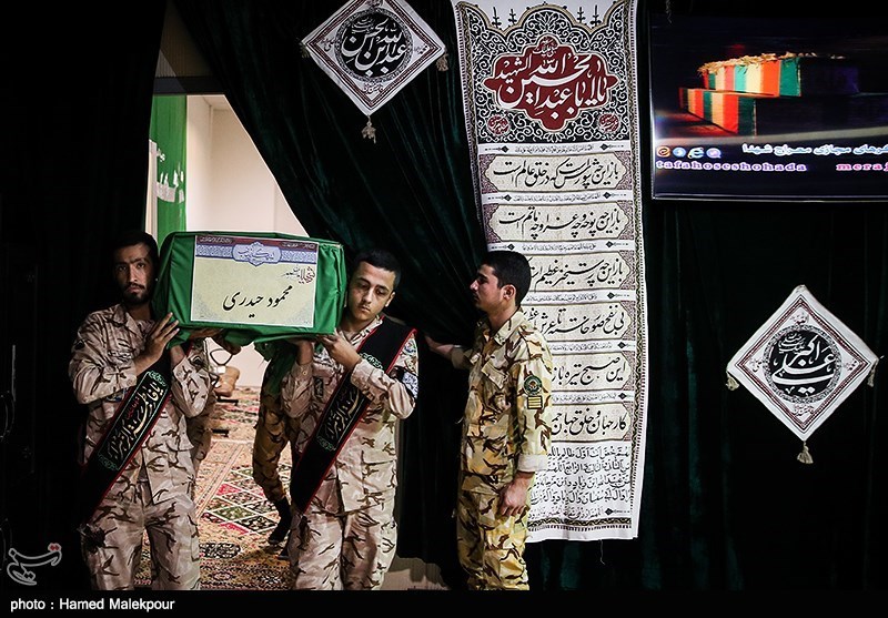 وداع با پیکر شهید مدافع حرم تیپ فاطمیون محمود حیدری