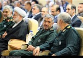  سردار سرلشکر محمدعلی جعفری فرمانده کل سپاه پاسداران انقلاب اسلامی در مراسم تودیع و معارفه فرمانده قرارگاه خاتم الانبیاء(ص)