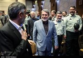 ورود سردار حسین اشتری فرمانده نیروی انتظامی و عبدالرضا رحمانی فضلی وزیر کشور به مراسم تودیع و معارفه دبیرکل ستاد مبارزه با مواد مخدر