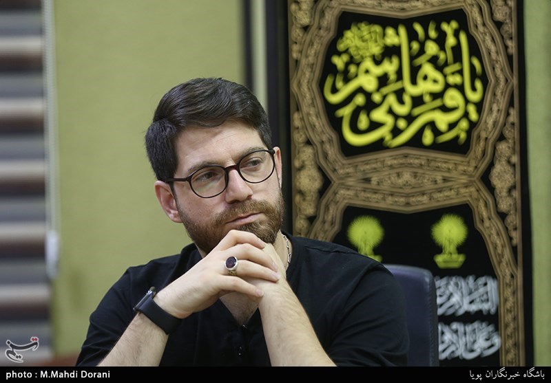 میزگرد شاعران آئینی