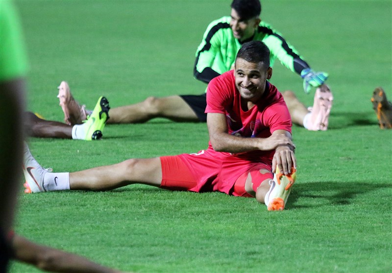 عرق‌گیری بازیکنان پرسپولیس در هتل