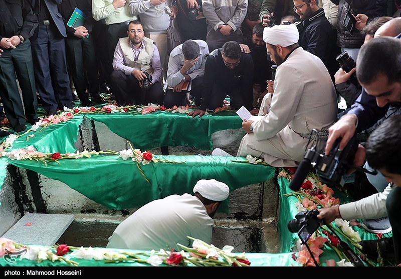 تشییع 3 شهید گمنام در ستاد ناجا