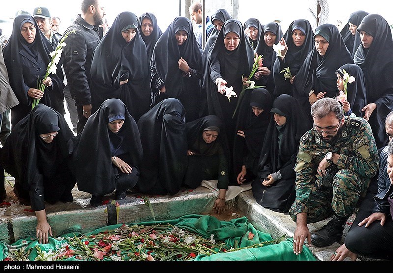 تشییع 3 شهید گمنام در ستاد ناجا