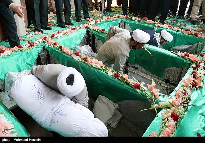 تشییع 3 شهید گمنام در ستاد ناجا