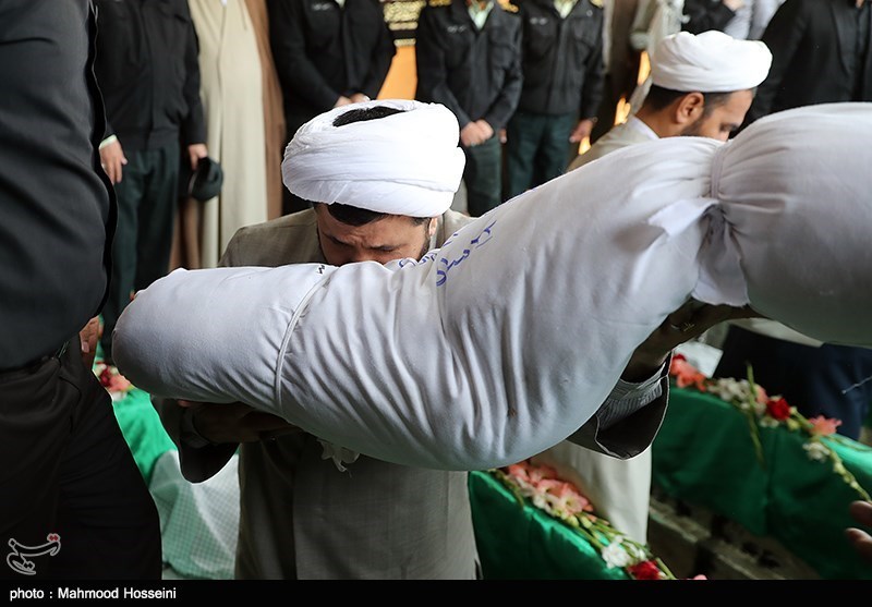 تشییع 3 شهید گمنام در ستاد ناجا