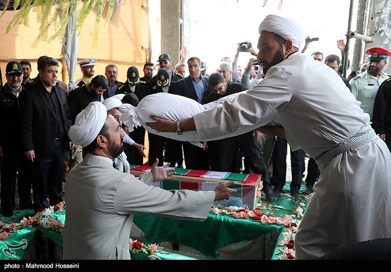 تشییع 3 شهید گمنام در ستاد ناجا