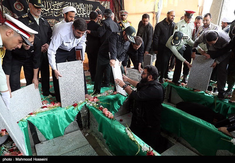 تشییع 3 شهید گمنام در ستاد ناجا