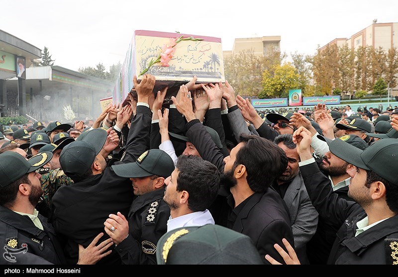 تشییع 3 شهید گمنام در ستاد ناجا