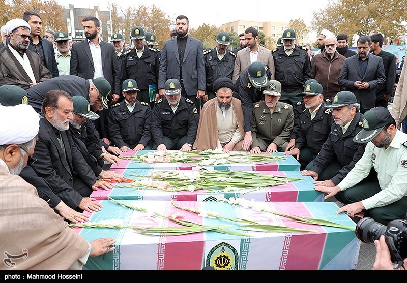 تشییع 3 شهید گمنام در ستاد ناجا