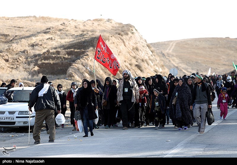 پیاده روی زائران امام رضا(ع)