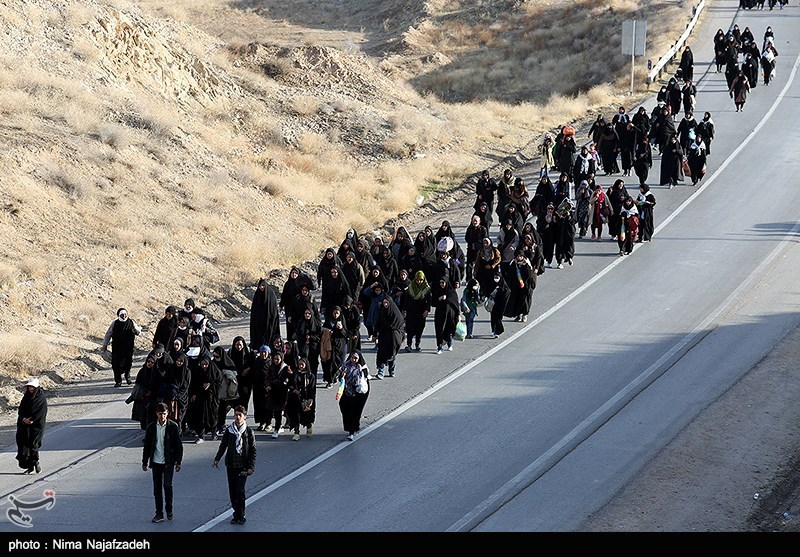 پیاده روی زائران امام رضا(ع)
