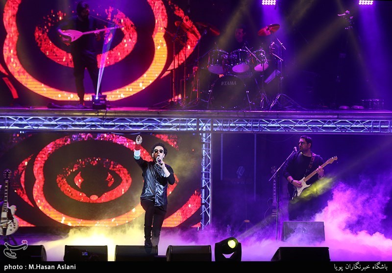 کنسرت موسیقی کاوه آفاق