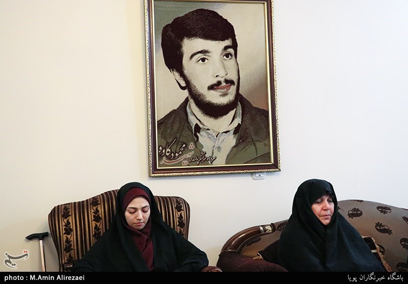 دیدار جامعه قرآنی با خانواده شهید کاوه