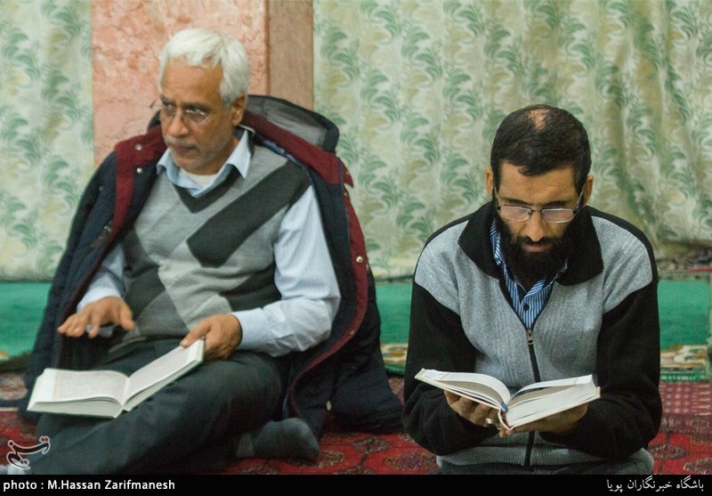 کرسی تلاوت آستان قدس رضوی