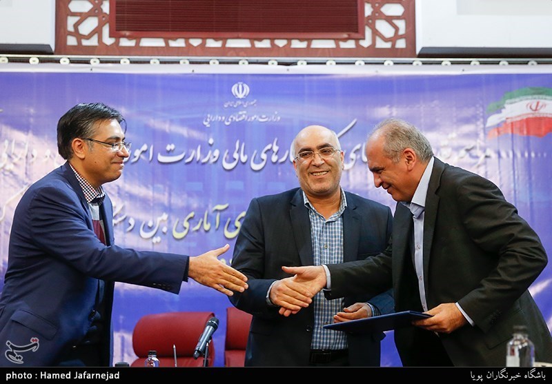 تقدیر از اعضای کمیته آمارهای مالی وزارت امور اقتصادی و دارایی