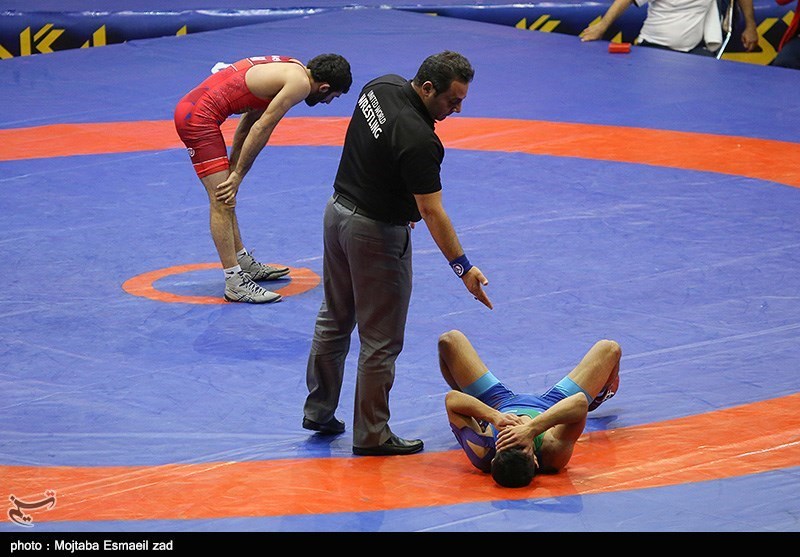 بویری: مشکلات مالی داریم اما در لیگ جهانی شرکت می‌کنیم/ از کشتی‌گیران تیم ملی جوانان و امید استفاده خواهیم کرد