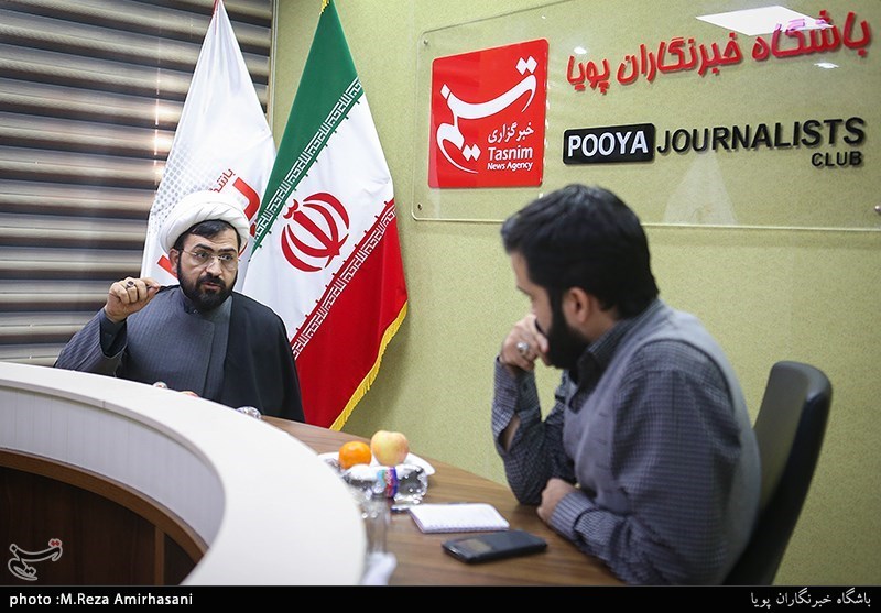 تلویزیون , صدا و سیمای جمهوری اسلامی ایران , ماه مبارک رمضان , سریال ایرانی , برنامه تلویزیونی دورهمی , مهران مدیری , بازیگران سینما و تلویزیون ایران , 