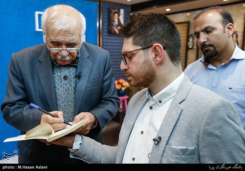 بیست و دومین محفل شعر قرار