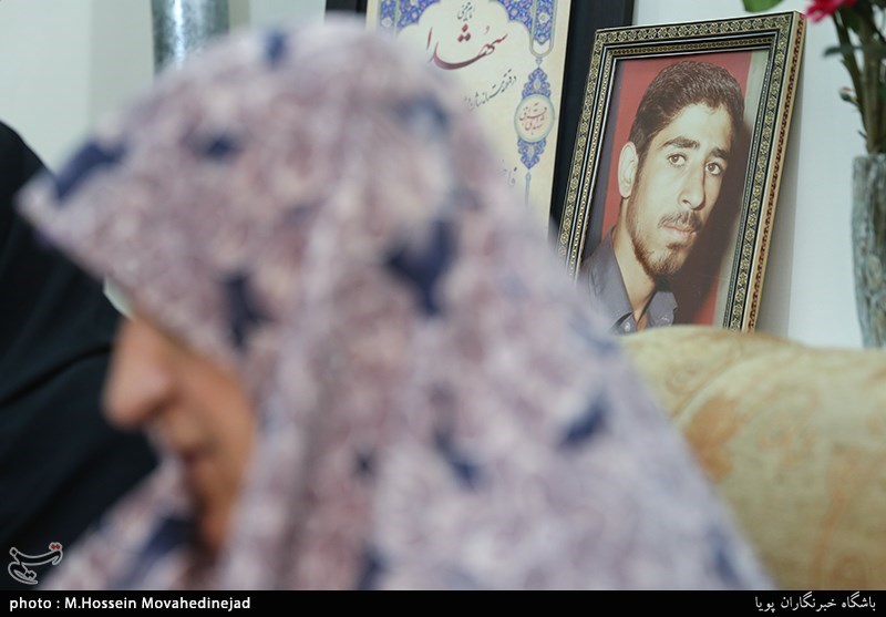 دیدار با خانواده شهید محمدرضا امیدوار