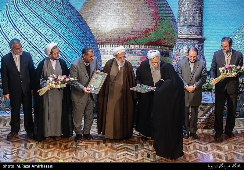 دوازدهمین آئین تجلیل از 20حافظ کل قرآن کریم