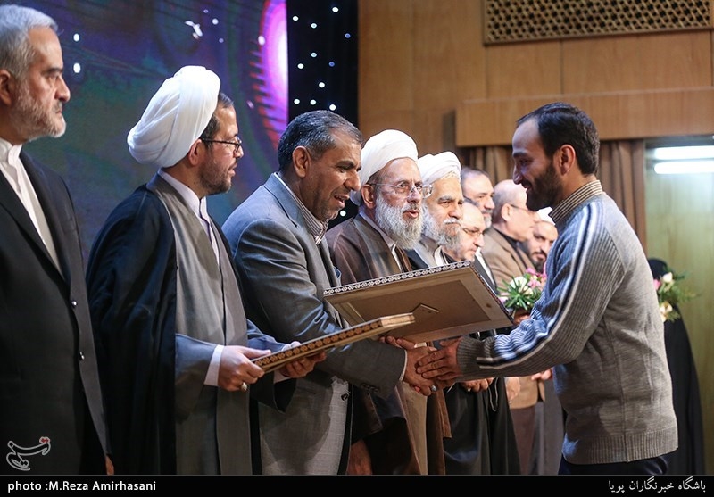 دوازدهمین آئین تجلیل از 20حافظ کل قرآن کریم