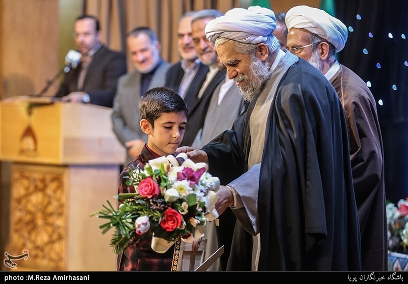 دوازدهمین آئین تجلیل از 20حافظ کل قرآن کریم