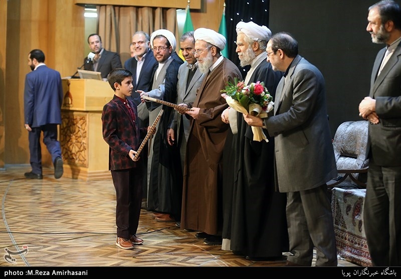 دوازدهمین آئین تجلیل از 20حافظ کل قرآن کریم