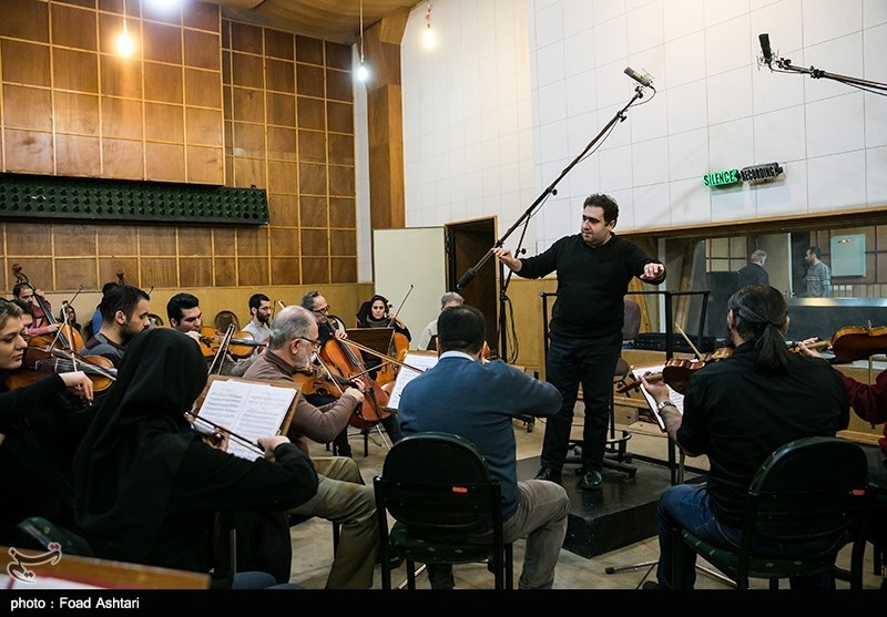 سهراب کاشف رهبر ارکستر سمفونیک صدا و سیما