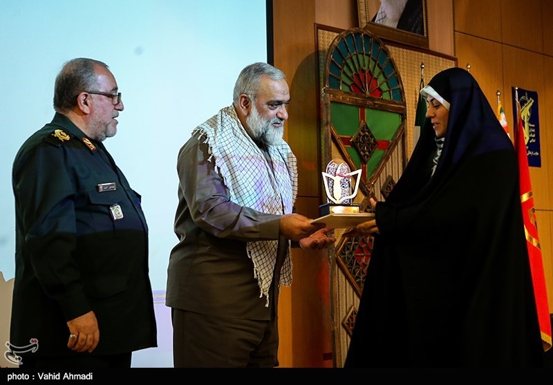 سیزدهمین جشنواره انتخاب کتاب سال پاسداران اهل قلم