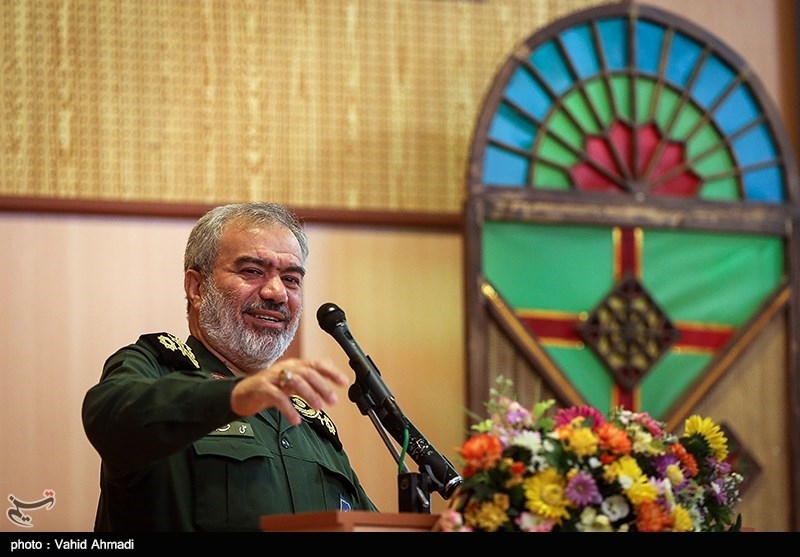 سیزدهمین جشنواره انتخاب کتاب سال پاسداران اهل قلم