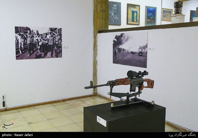 نمایشگاه «پلاک 40» یازدهمین جشنواره هنرهای تجسمی فجر با هدف مرور دستاوردهای هنر 40 ساله انقلاب اسلامی