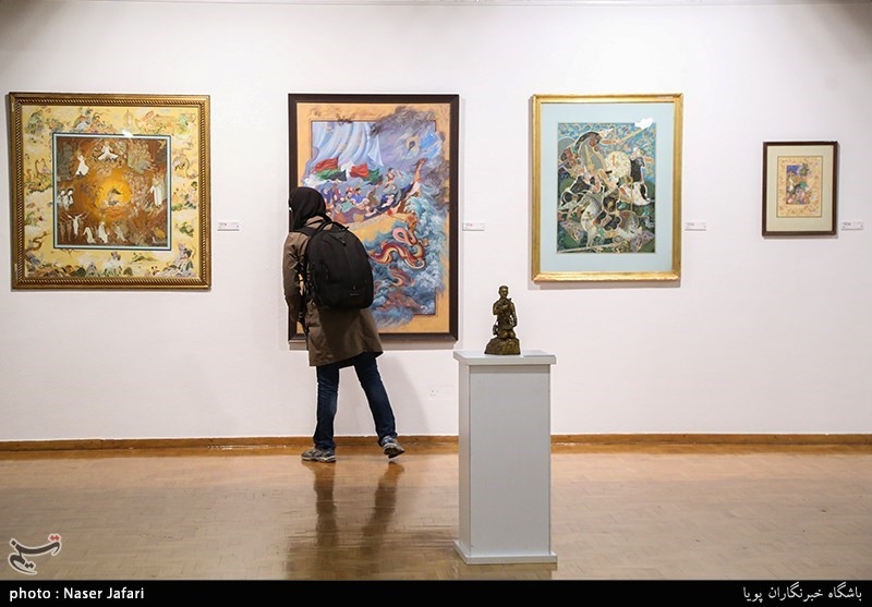 نمایشگاه «پلاک 40» یازدهمین جشنواره هنرهای تجسمی فجر با هدف مرور دستاوردهای هنر 40 ساله انقلاب اسلامی