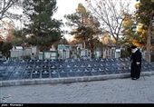 Ayatollah Khamenei Pays Homage to Founder of Islamic Republic