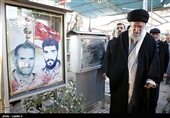Ayatollah Khamenei Pays Homage to Founder of Islamic Republic