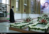 Ayatollah Khamenei Pays Homage to Founder of Islamic Republic