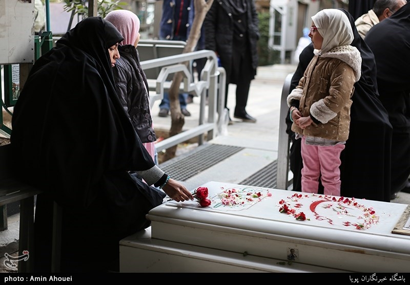 آیین میهمانی لاله ها