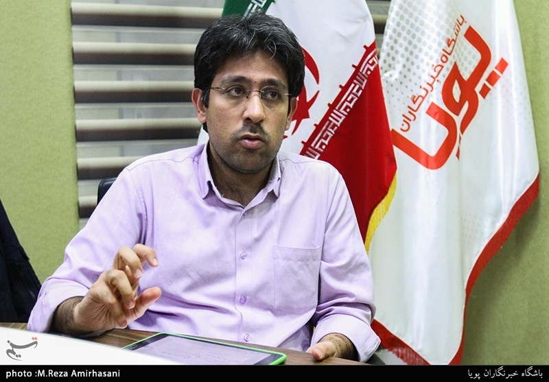 باقری کارشناس بازار سرمایه در نشست بررسی عرضه نفت در بورس انرژی