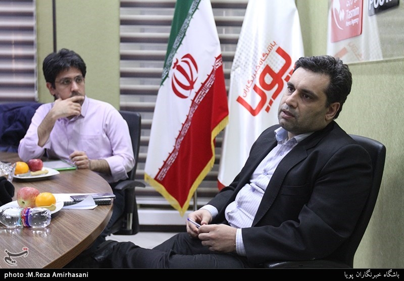 دارابی و باقری کارشناسان بازار سرمایه در نشست بررسی عرضه نفت در بورس انرژی