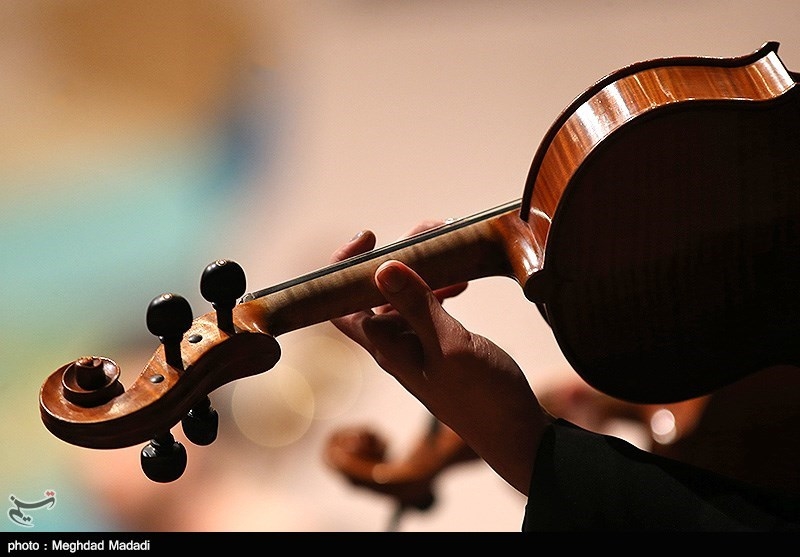 ارکستر زهی آرکو به رهبری ابراهیم لطفی