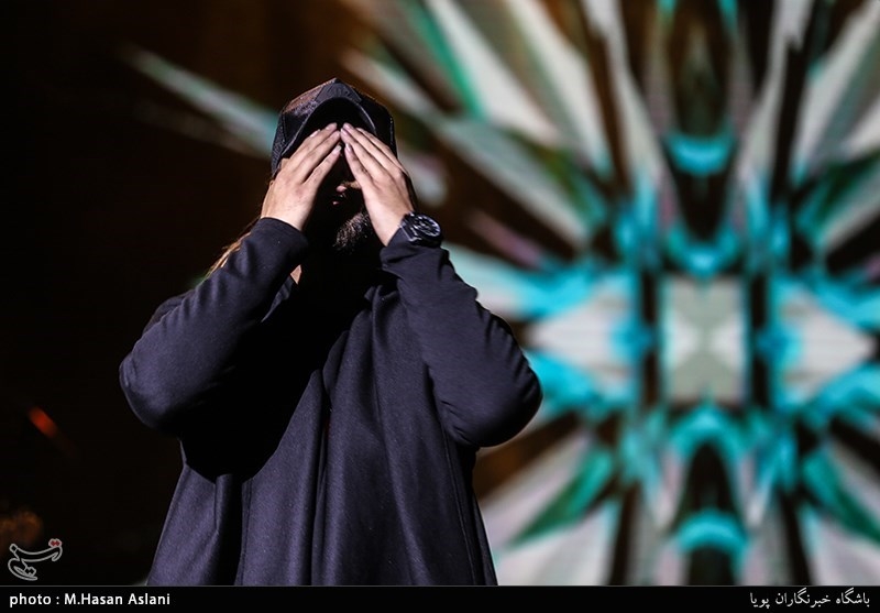 کنسرت موسیقی ماکان بند