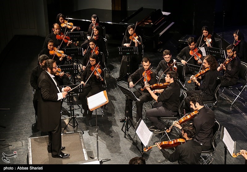 اجرای ارکستر آیسو در سی و چهارمین جشنواره موسیقی فجر